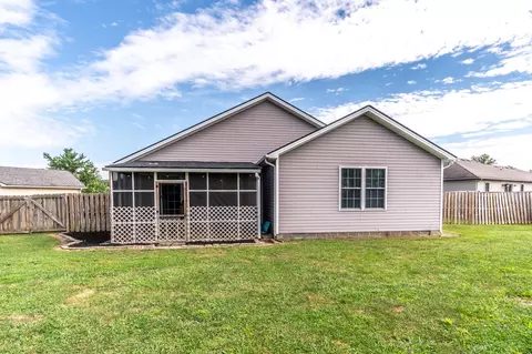 419 Pepper Dr, Berea, KY 40403 photo 4