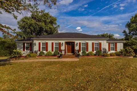 105 Hickory Dr, Harrodsburg, KY 40330