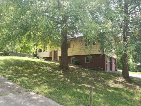 62 Skinner Ln, Corbin, KY 40701