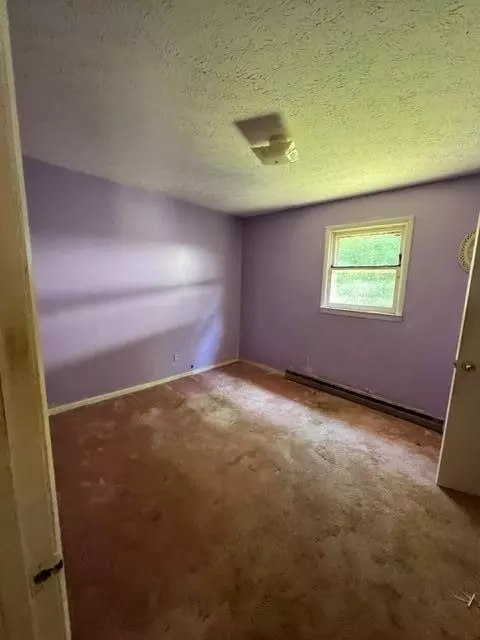 334 Oaklog Crk, Van Lear, KY 41265 photo 7