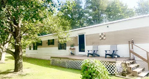 546 Bentley Rd, East Bernstadt, KY 40729