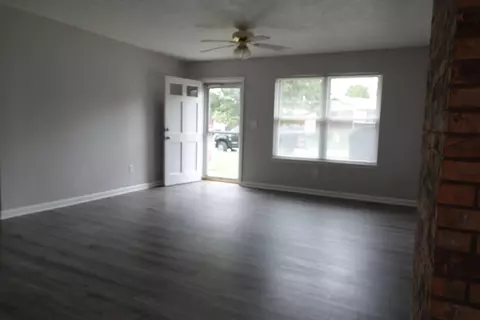 1909 Primrose Path, Paris, KY 40361 photo 4