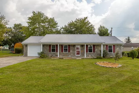 307 Peachtree Dr, Berea, KY 40403