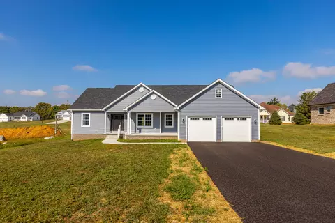 917 Milward Dr, Harrodsburg, KY 40330