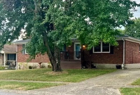111 Ash Ct, Nicholasville, KY 40356
