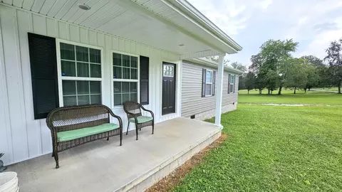 1629 Black Diamond Rd, Corbin, KY 40701 photo 2