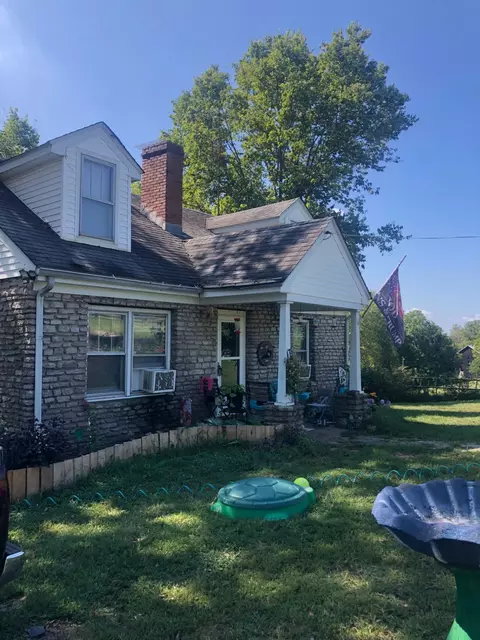 4151 Mccracken Pike, Versailles, KY 40383