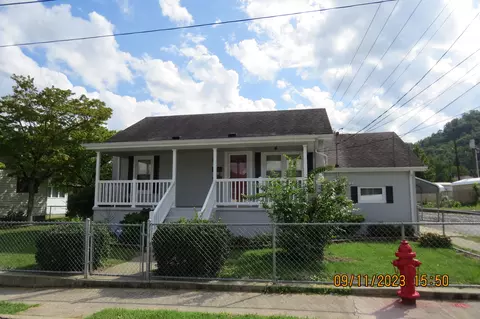 311 Camden St, Harlan, KY 40831
