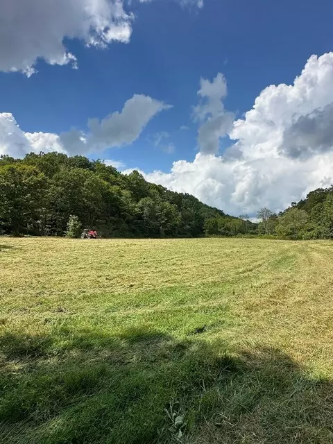 1000 Decatur Rd, Russell Springs, KY 42642