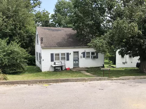 219 Eastern Ave, Carlisle, KY 40311