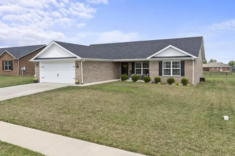 220 Amaryllis Dr, Richmond, KY 40475