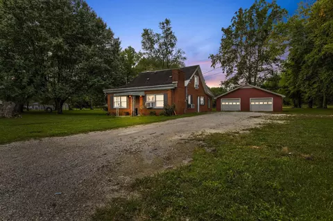 11555 Main St, Jeffersonville, KY 40337
