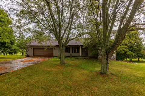1724 High Bridge Rd, Lancaster, KY 40444