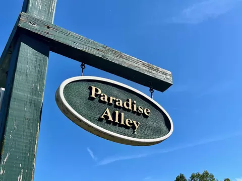 96 Paradise Aly, Russell Springs, KY 42642