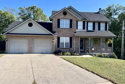 136 Shanahan Ln, Winchester, KY 40391
