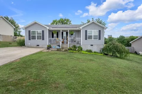323 Woodland Ln, Mount Sterling, KY 40353