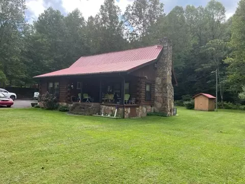 728 Ewing Creek Rd, Dayhoit, KY 40824