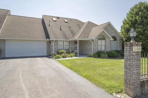 102 Villiage Dr, Morehead, KY 40351