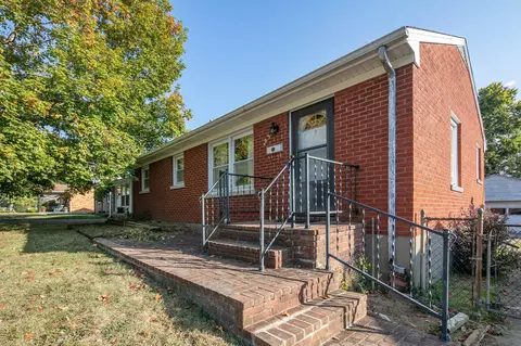 483 Sandalwood Dr, Lexington, KY 40505