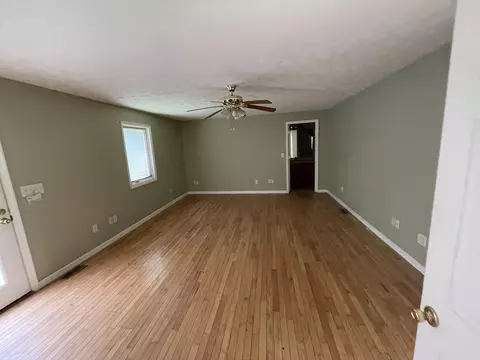 405 Fair St, Liberty, KY 42539 photo 3