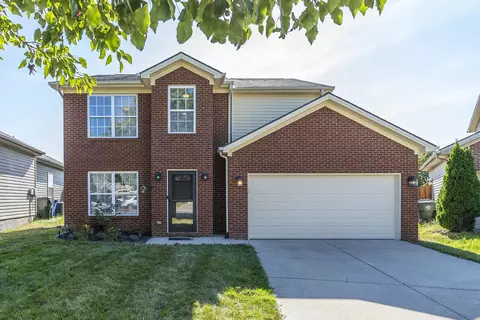1097 Winding Oak Trl, Lexington, KY 40511