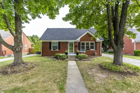 621 Springridge Dr, Lexington, KY 40503