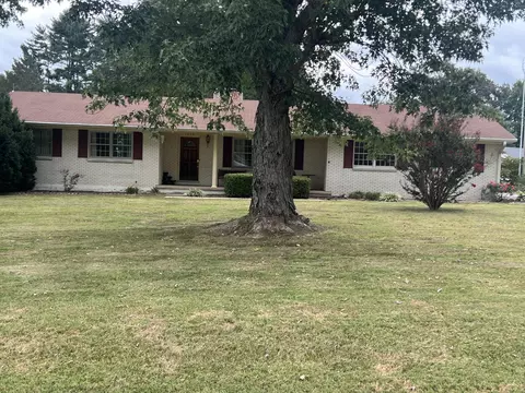 1056 S Main St, Jamestown, KY 42629