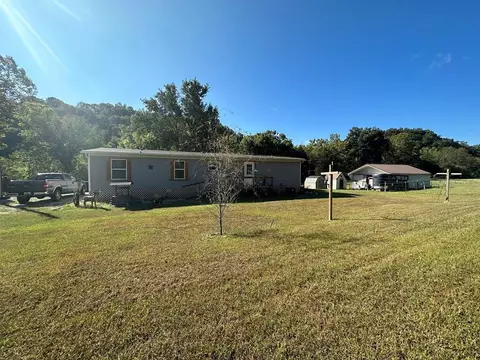 8901 Summer Shade Rd, Summer Shade, KY 42166