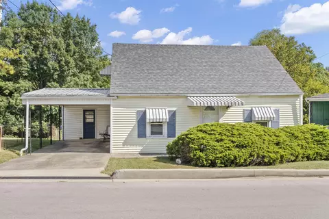 220 Springdale Ave, Cynthiana, KY 41031