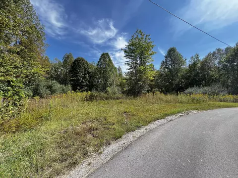 9999 Mcqueen Rd, Mckee, KY 40447