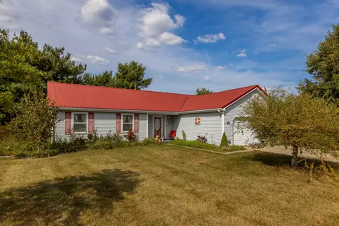 406 Foxchase Ct, Versailles, KY 40383