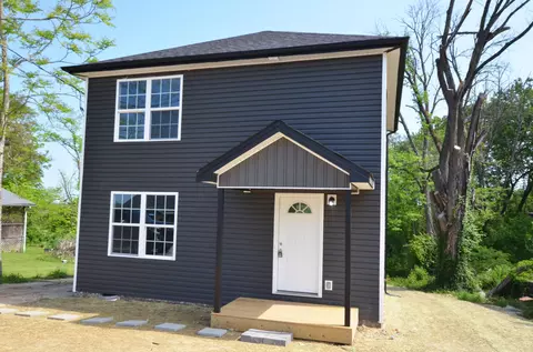 255 W Cedar Grove Rd, Irvine, KY 40336