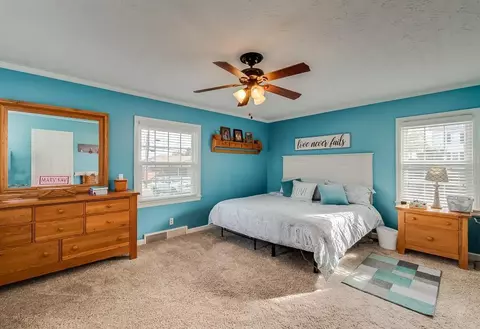 323 W Maple Ave, Lancaster, KY 40444 photo 23
