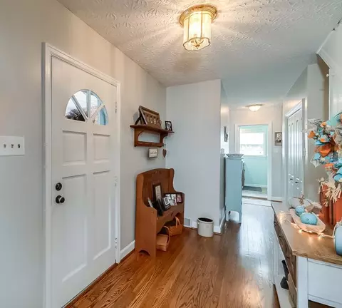 323 W Maple Ave, Lancaster, KY 40444 photo 5