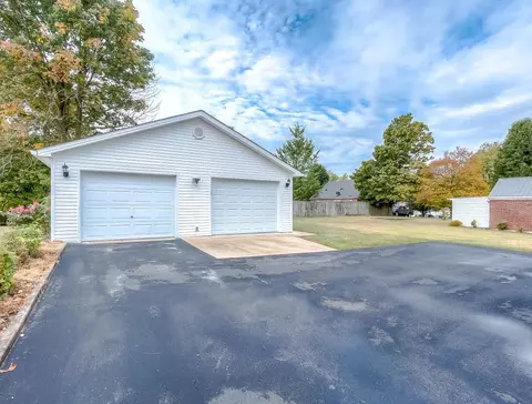 323 W Maple Ave, Lancaster, KY 40444 photo 46