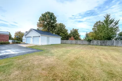 323 W Maple Ave, Lancaster, KY 40444 photo 47