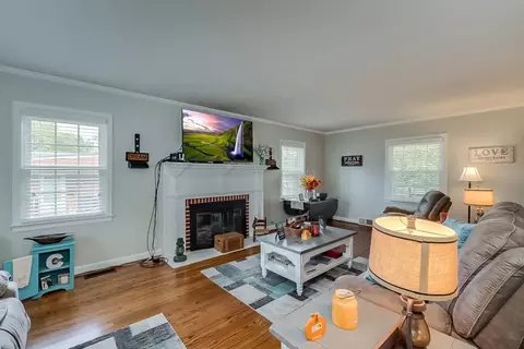 323 W Maple Ave, Lancaster, KY 40444 photo 13