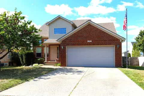 105 Kurtzland Dr, Nicholasville, KY 40356