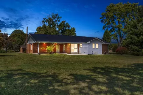 730 Riverview Dr, Stanton, KY 40380 photo 2