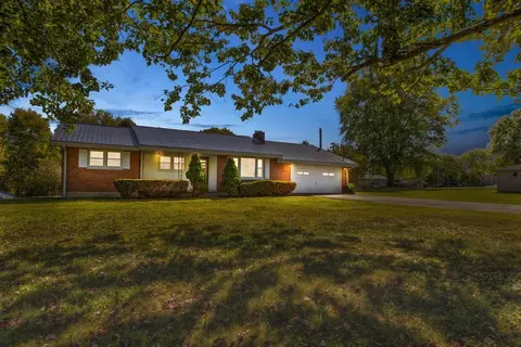 730 Riverview Dr, Stanton, KY 40380 photo 3