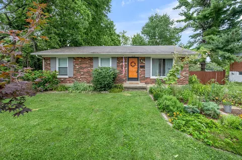 2433 Seine Rd, Lexington, KY 40504