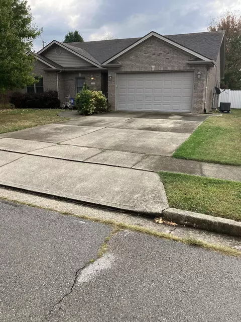 328 Bennett Dr, Nicholasville, KY 40356