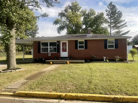 202 Rockcastle St, Berea, KY 40403