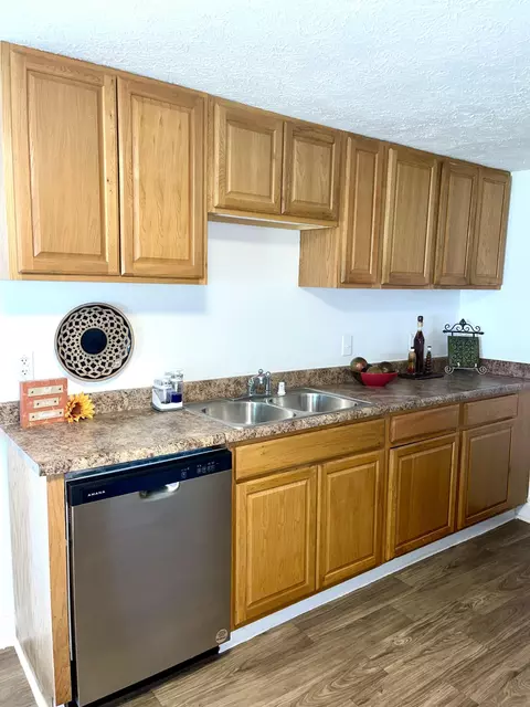 202 Rockcastle St, Berea, KY 40403 photo 5