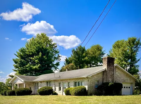 425 Kiddville Rd, Mount Sterling, KY 40353
