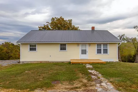 2262 Perry Rogers Rd, Lancaster, KY 40444