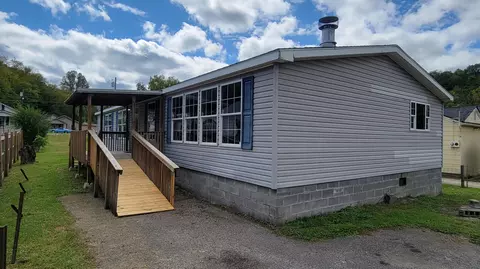 363 College Rd, Cumberland, KY 40823