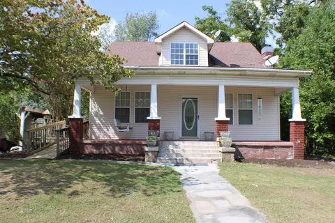 616 Balmoral Rd, Middlesboro, KY 40965