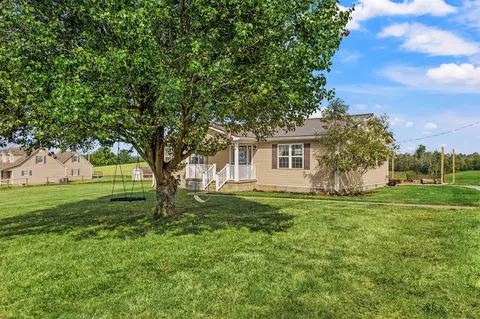 2073 Oakland Ln, Harrodsburg, KY 40330