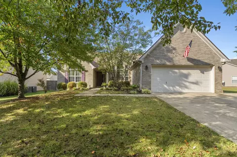 4404 Rivard Ln, Lexington, KY 40509